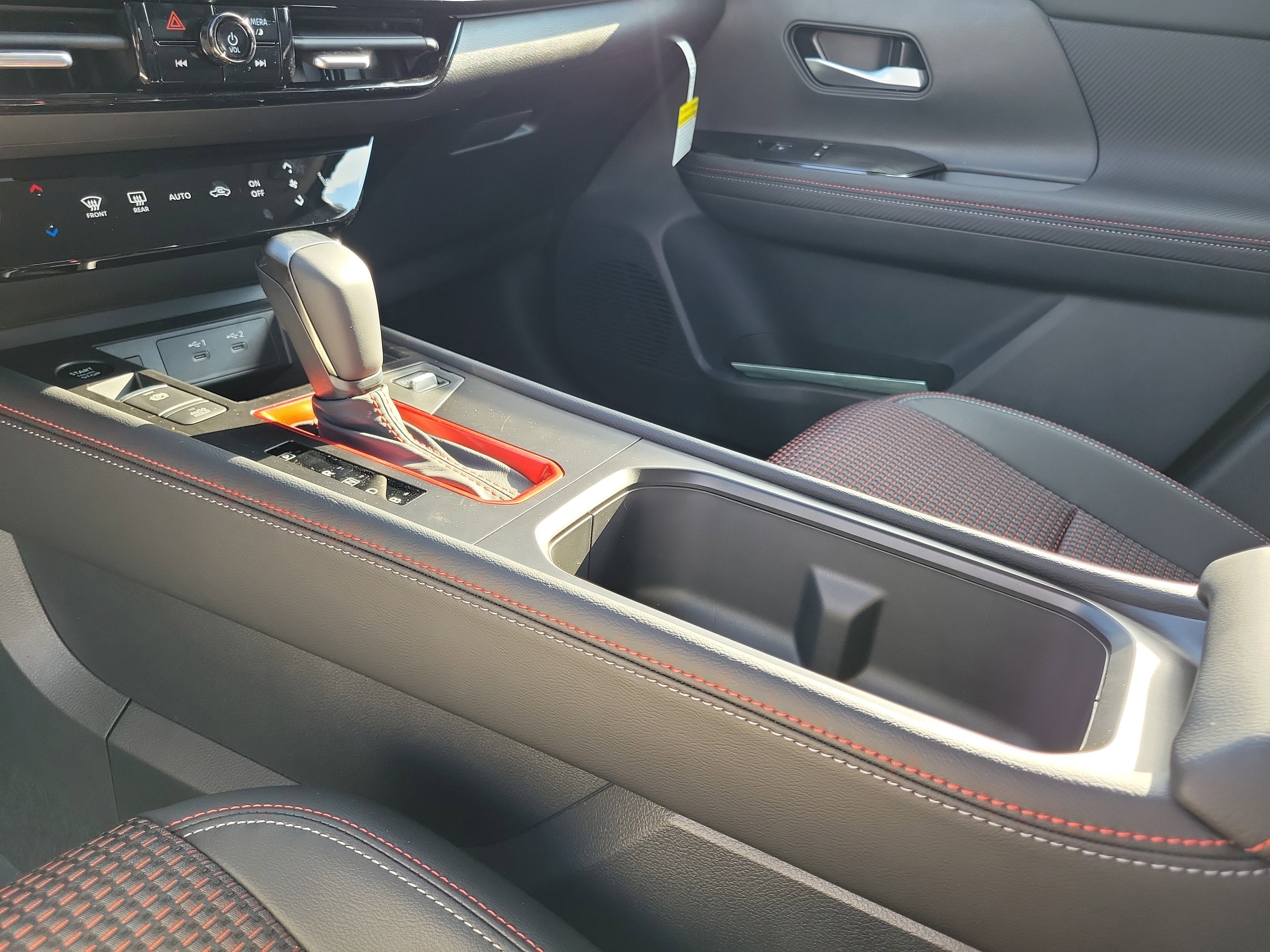 New 2026 Nissan Kicks SR w/ Cold Weather Package image 29