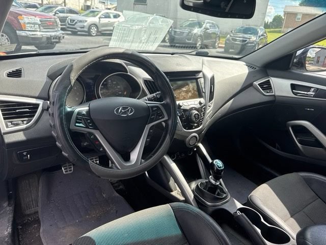 Used 2014 Hyundai Veloster w/ Style Package 02 FWD image 12