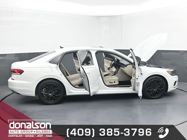 Used 2020 Volkswagen Passat 2.0T SEL image 21
