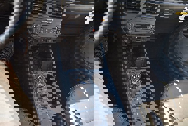 New 2025 Ford Maverick Lariat w/ Black Appearance Package image 10