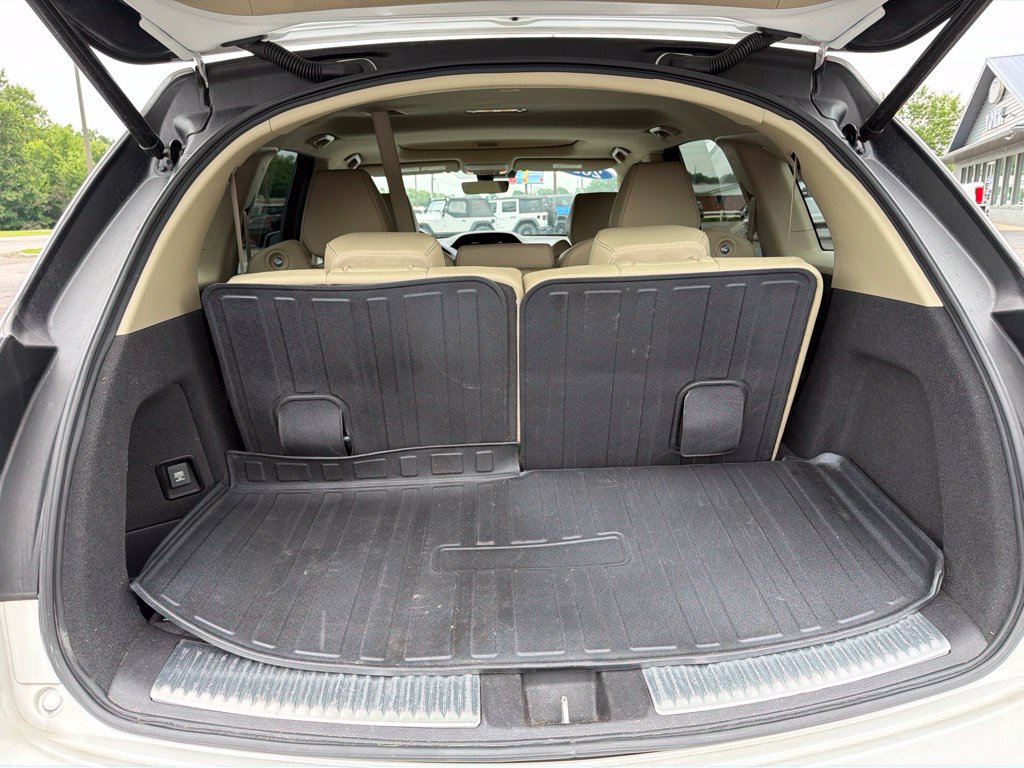 Used 2020 Acura MDX w/ Technology Package AWD/4WD image 10