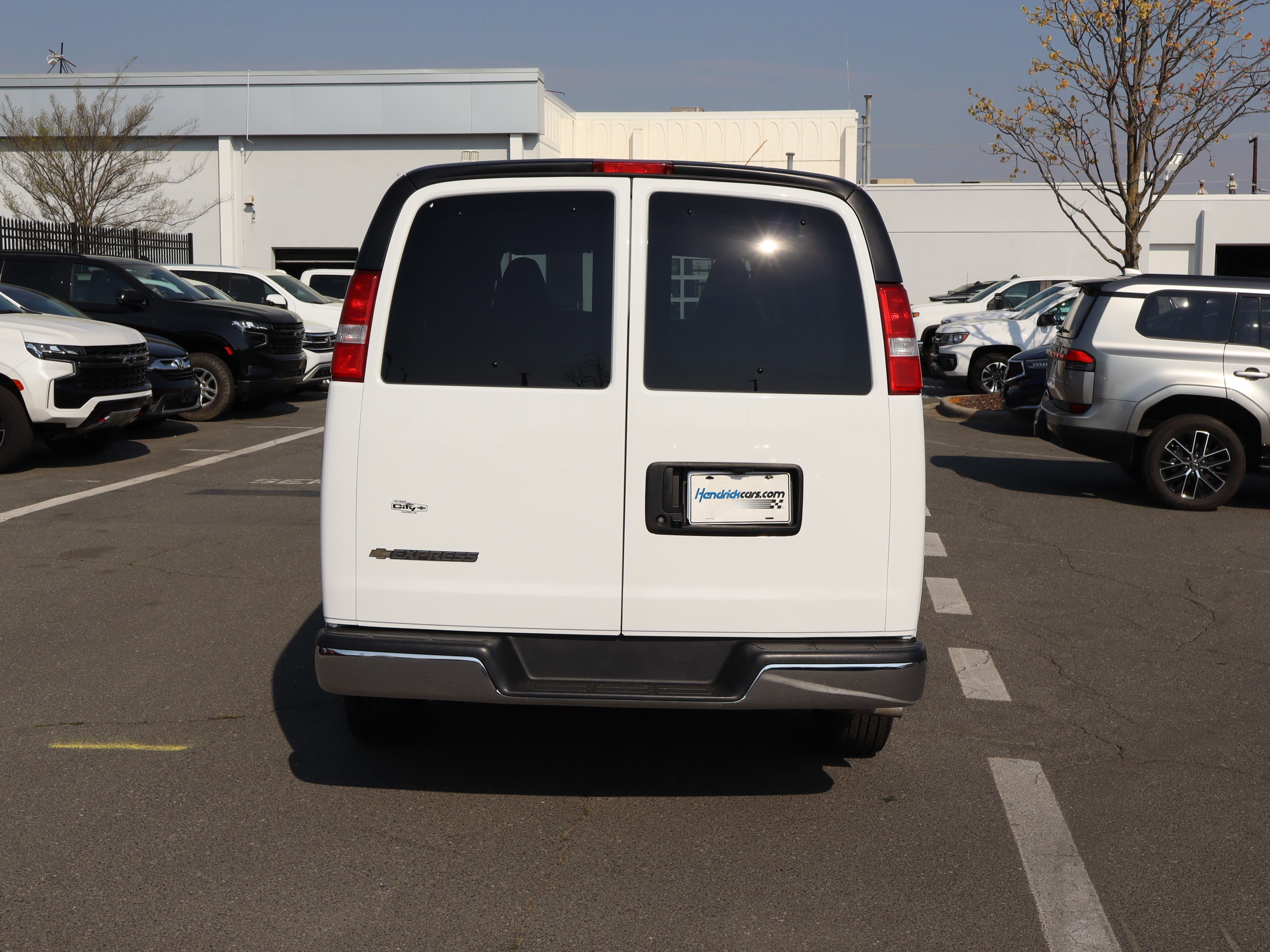 Used 2024 Chevrolet Express 3500 LT w/ LT Preferred Equipment Group image 10