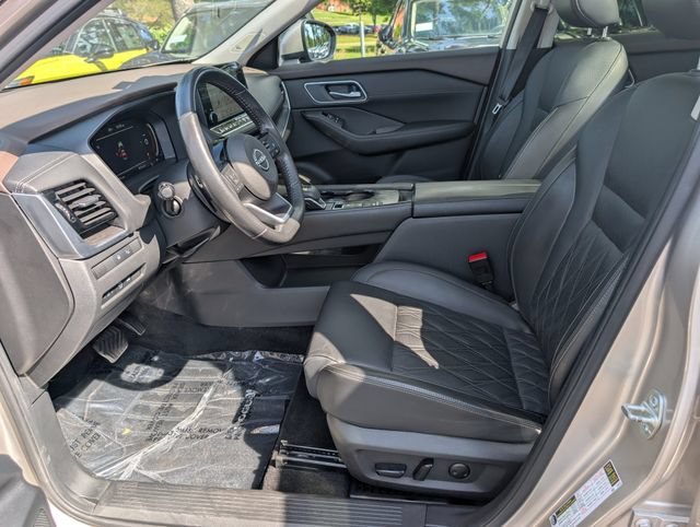 Used 2023 Nissan Rogue Platinum w/ Platinum Premium Package FWD image 17