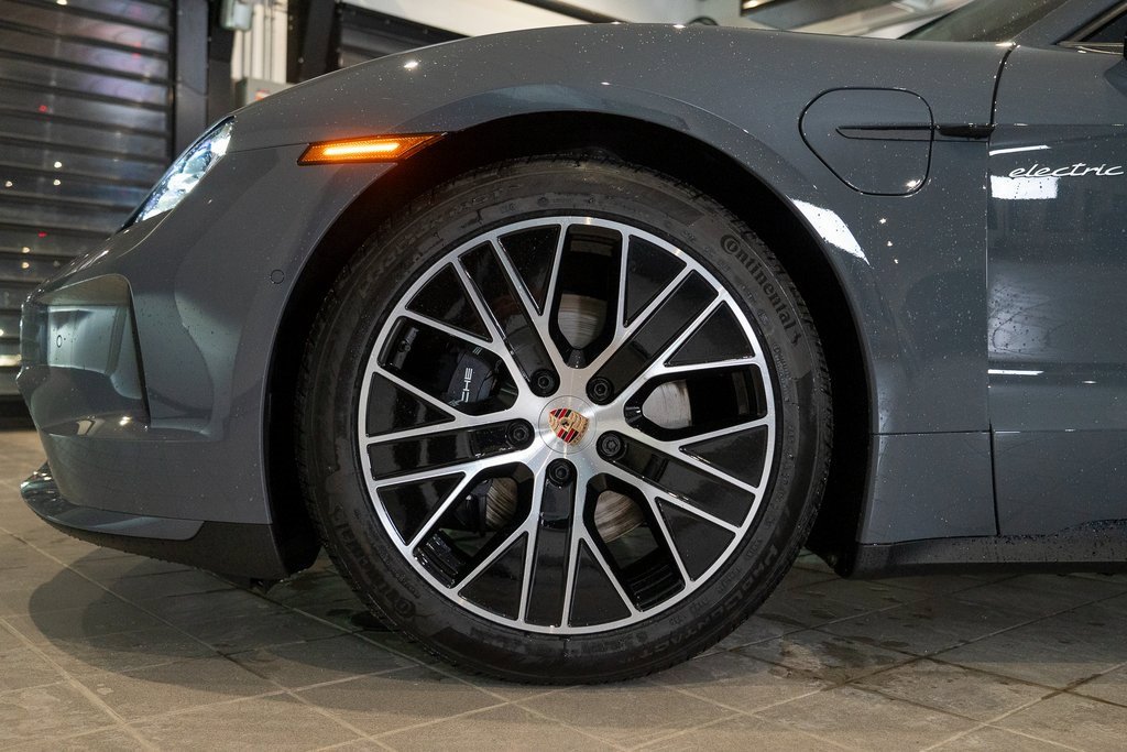 New 2026 Porsche Taycan image 11