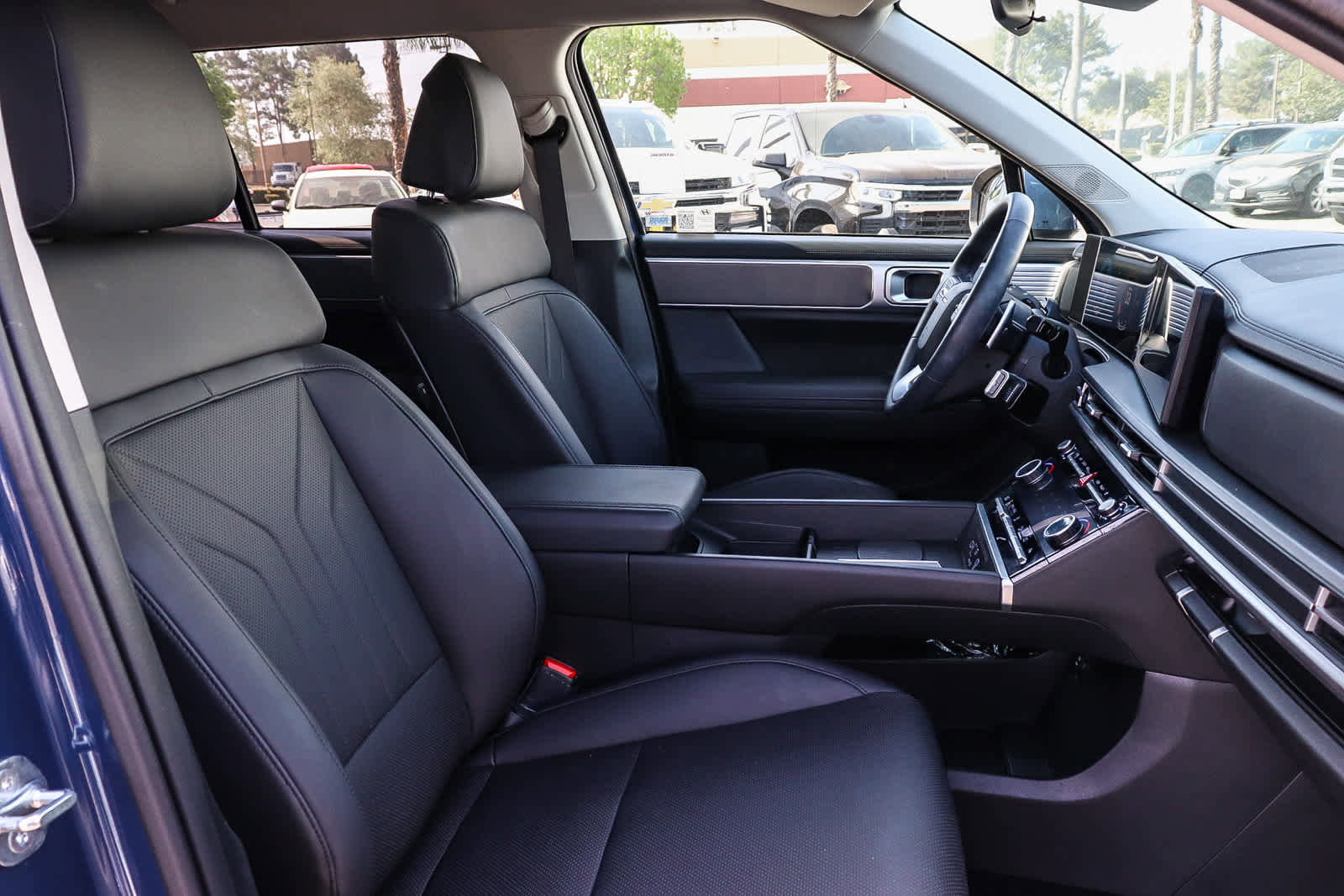 Used 2025 Hyundai Santa Fe SEL image 21