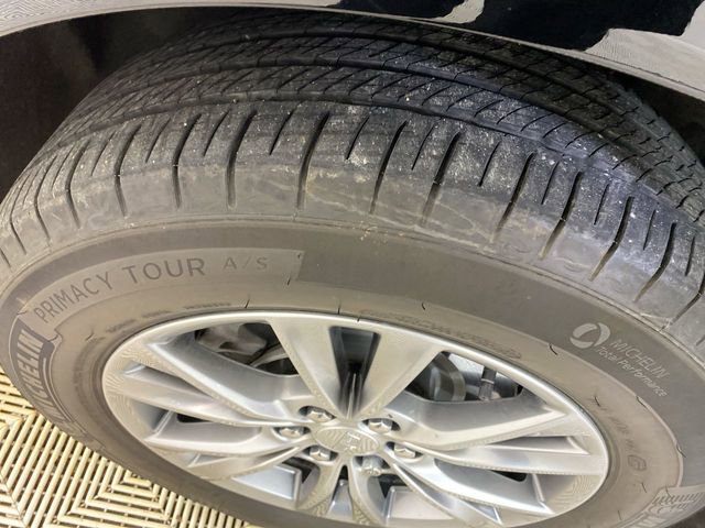 Used 2023 Cadillac XT5 Premium Luxury image 23