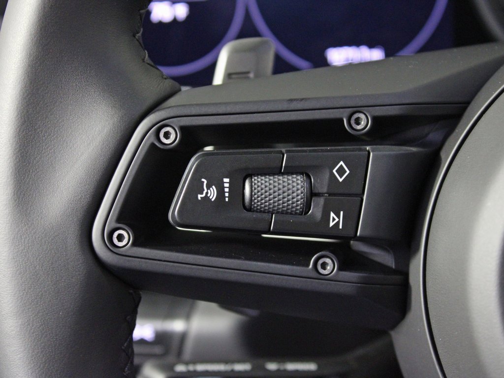 Used 2024 Porsche 911 Carrera 4 image 24