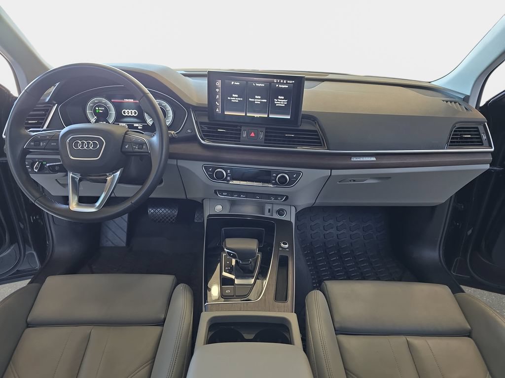 Used 2024 Audi Q5 e Premium w/ Convenience Package AWD/4WD image 9
