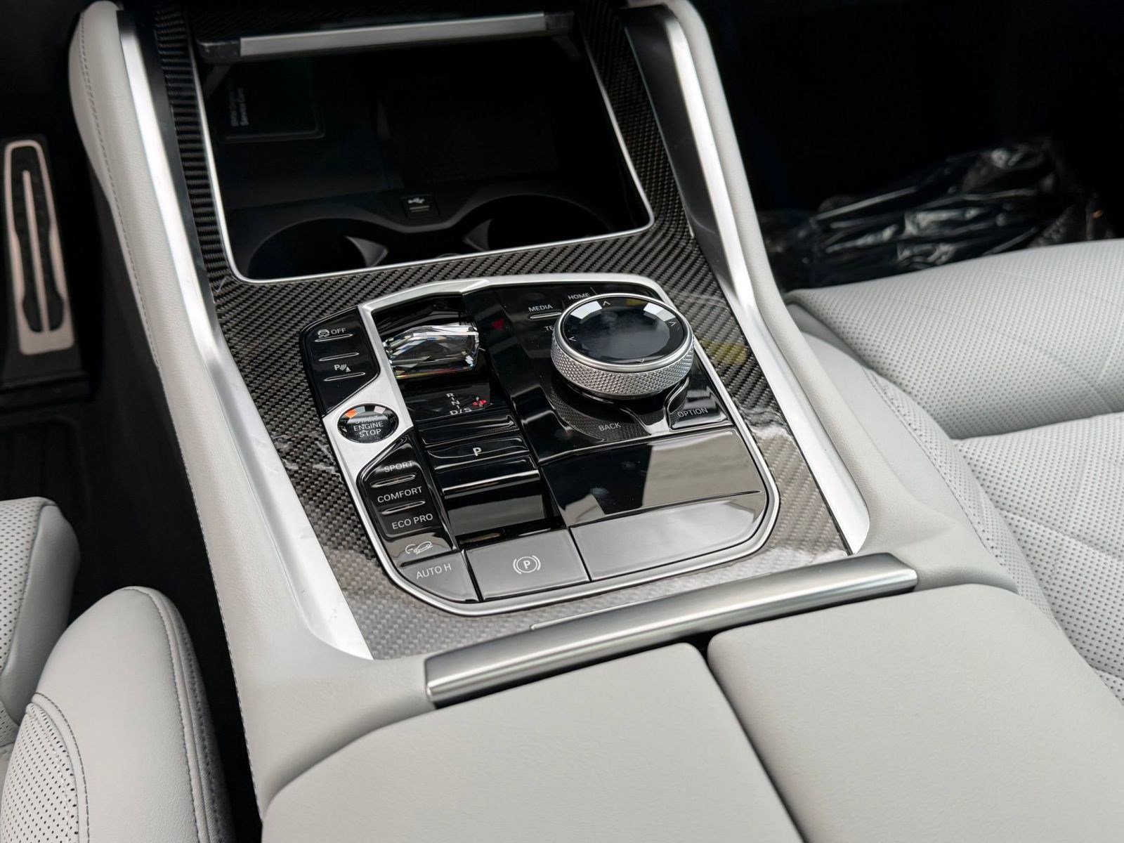 New 2026 BMW X6 M60i image 17