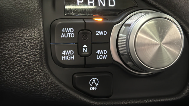 Used 2025 RAM 1500 Laramie AWD/4WD image 34