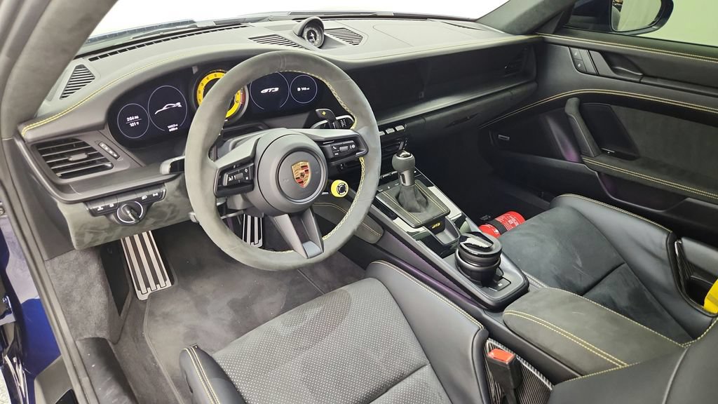 Used 2024 Porsche 911 GT3 RWD image 33