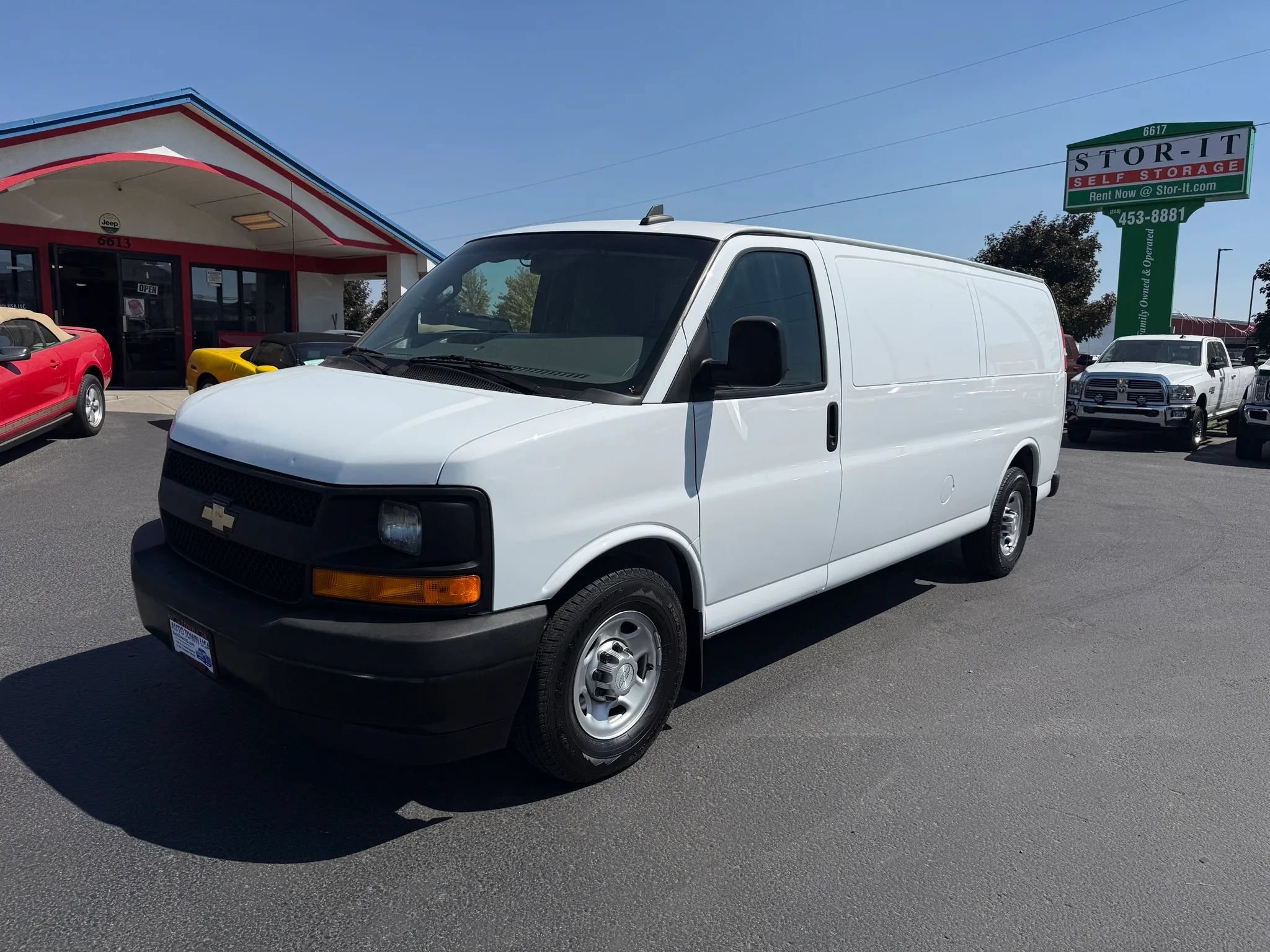 Used 2017 Chevrolet Express 3500 Extended
