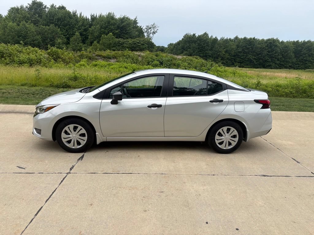 Used 2025 Nissan Versa S w/ Trunk Package FWD image 6