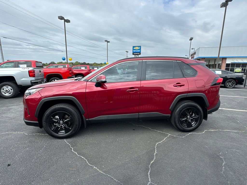 Used 2024 Toyota RAV4 XLE w/ Convenience Package image 9