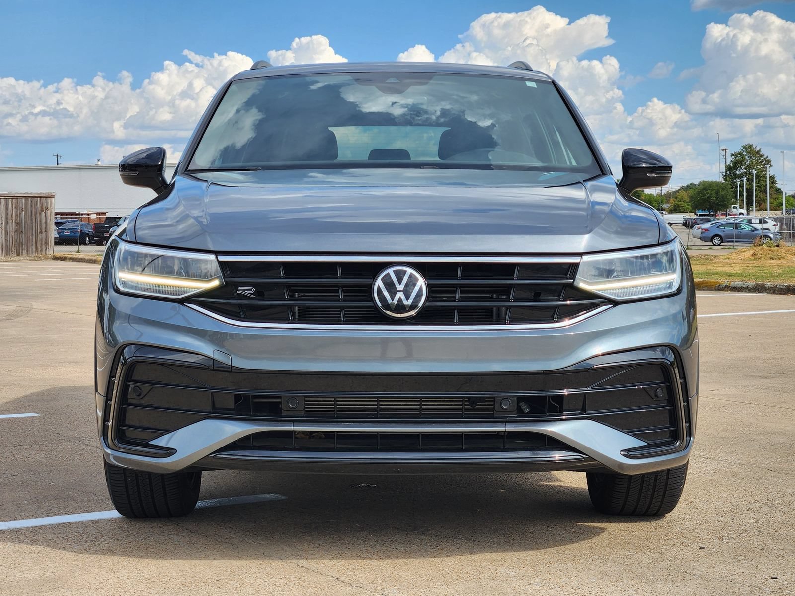 Used 2024 Volkswagen Tiguan SE R-Line AWD/4WD image 7