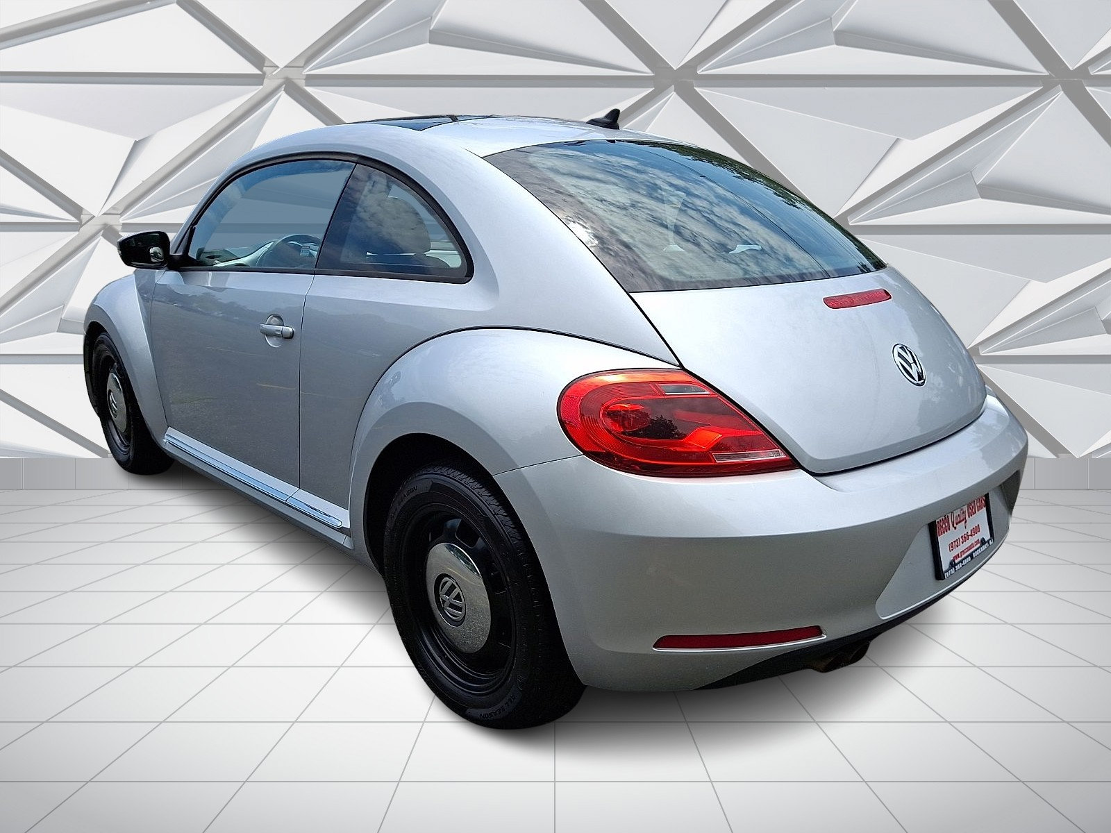 Used 2014 Volkswagen Beetle 2.5 FWD image 7