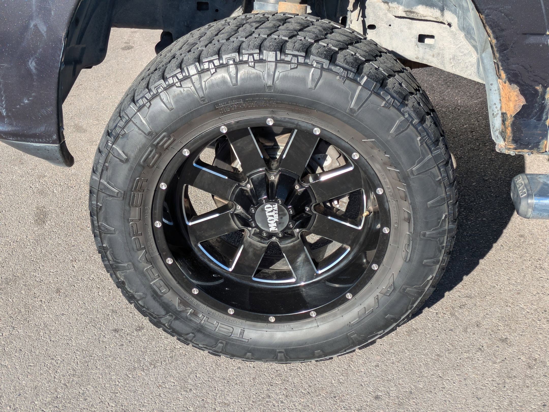 Used 2014 RAM 1500 Sport w/ Sport Premium Group image 13