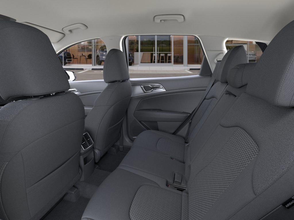 New 2025 Kia Sportage LX image 18