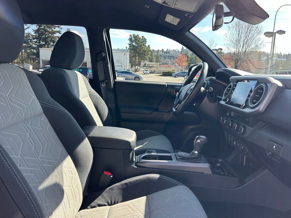 Certified 2022 Toyota Tacoma TRD Sport w/ Black Out Package (TMS) AWD/4WD image 16