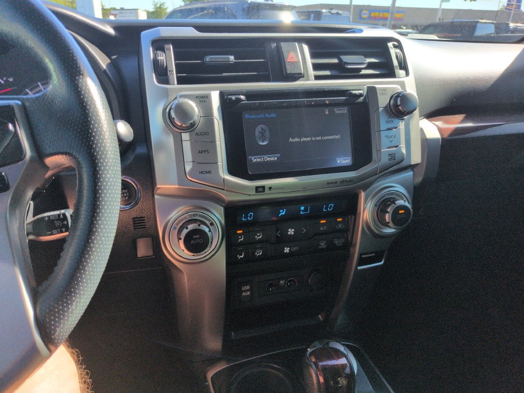 Used 2017 Toyota 4Runner Limited AWD/4WD image 17
