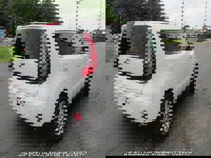 Used 2019 Kia Soul + image 6