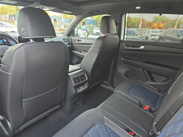 New 2026 Volkswagen Atlas Cross Sport SEL Premium R-Line AWD/4WD image 13