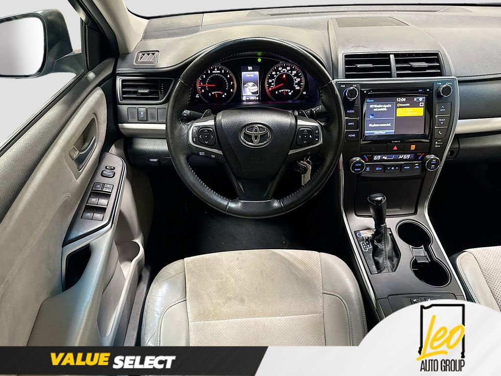 Used 2016 Toyota Camry XSE FWD image 21