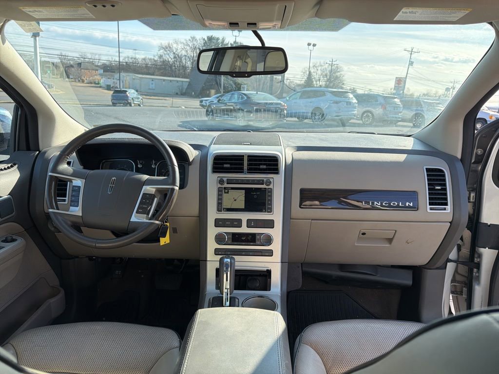 Used 2009 Lincoln MKX AWD image 23