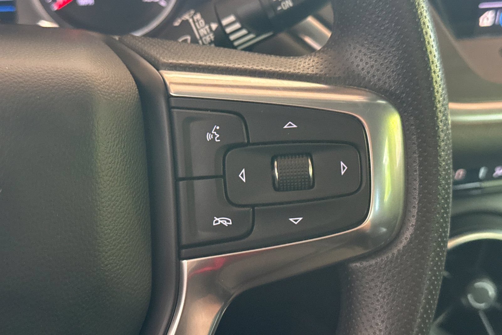 Used 2021 Chevrolet Blazer LT FWD image 32