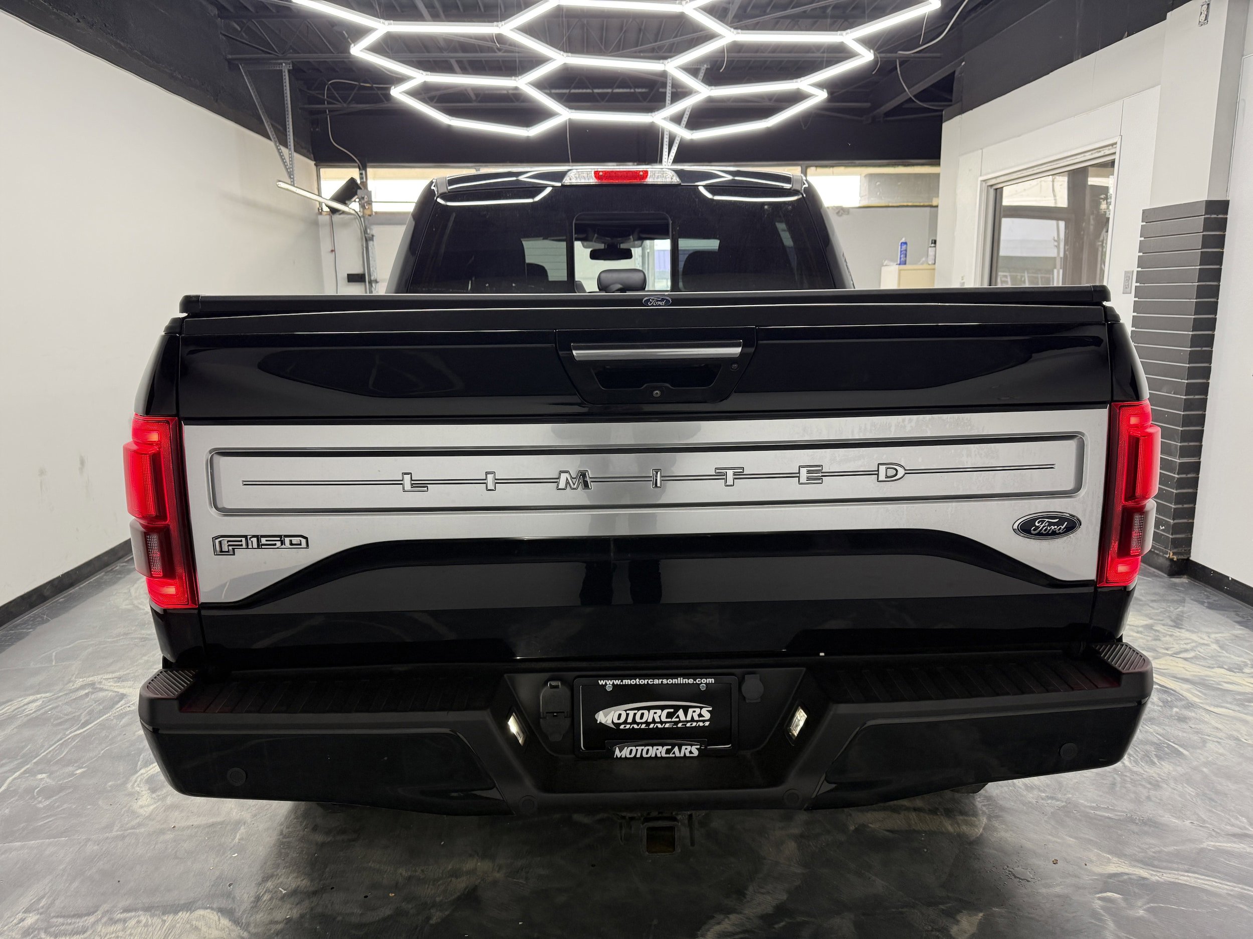 Used 2017 Ford F150 Limited AWD/4WD image 4