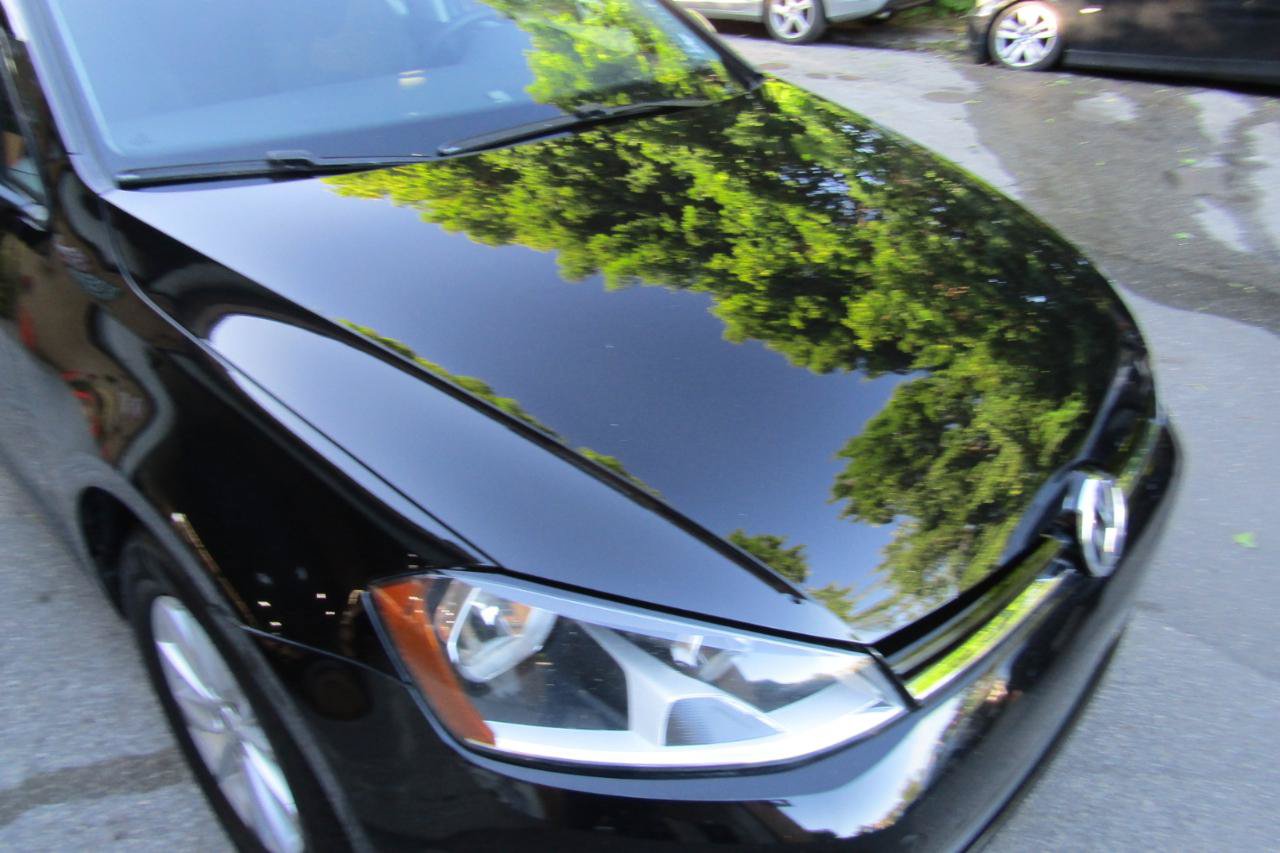Used 2017 Volkswagen Golf S FWD image 23