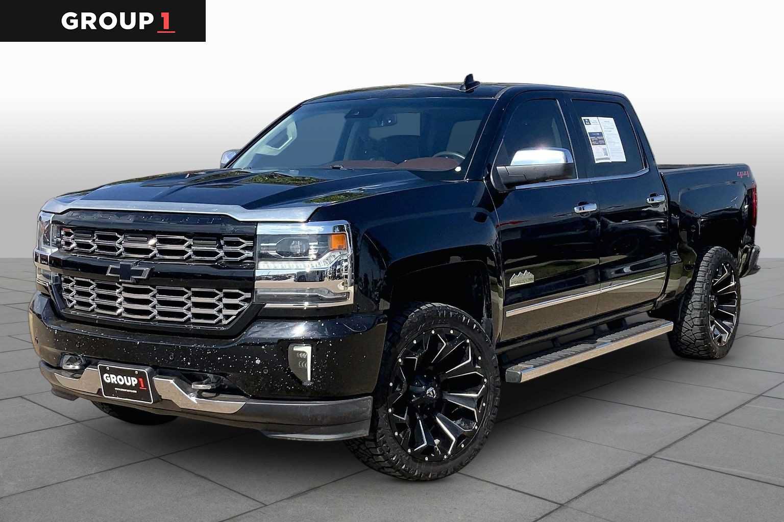 Used 2018 Chevrolet Silverado 1500 High Country AWD/4WD image 1