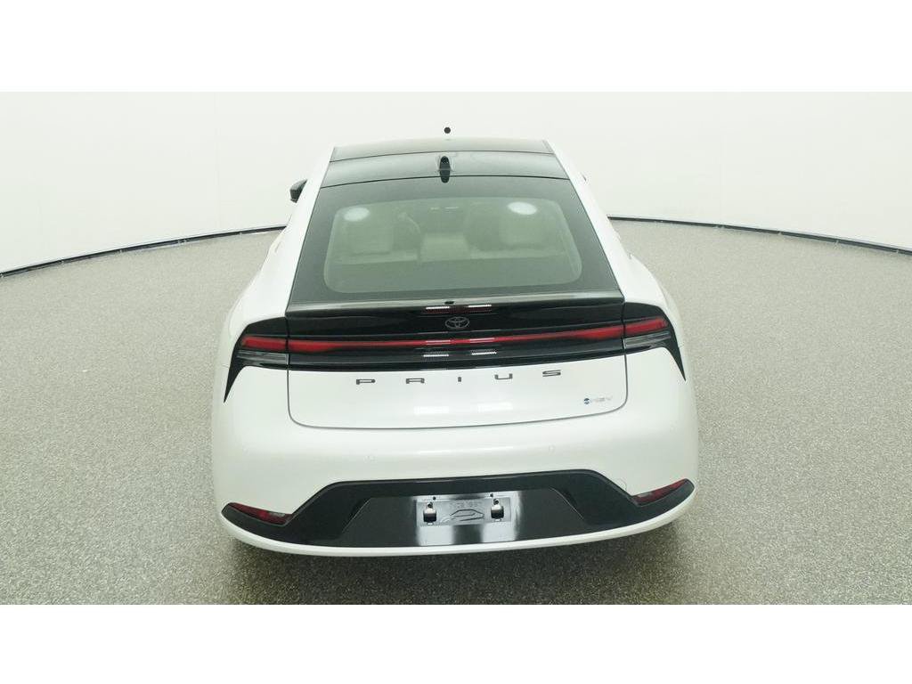 New 2027 Toyota Prius XLE FWD image 7