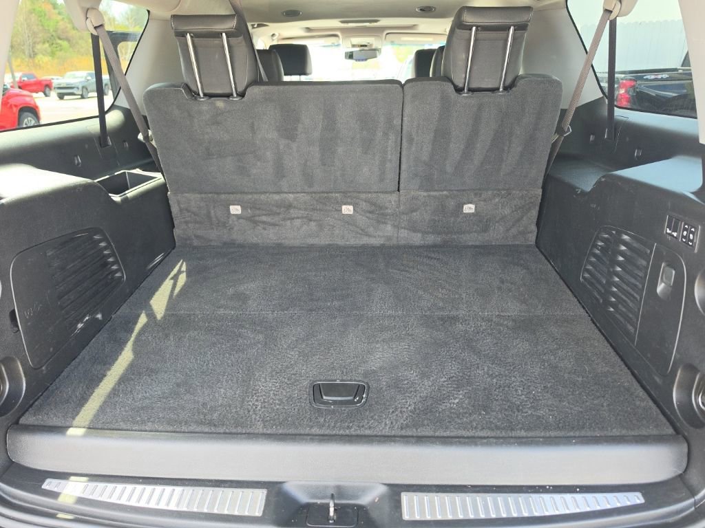 Used 2020 Chevrolet Suburban Premier w/ Max Trailering Package AWD/4WD image 36