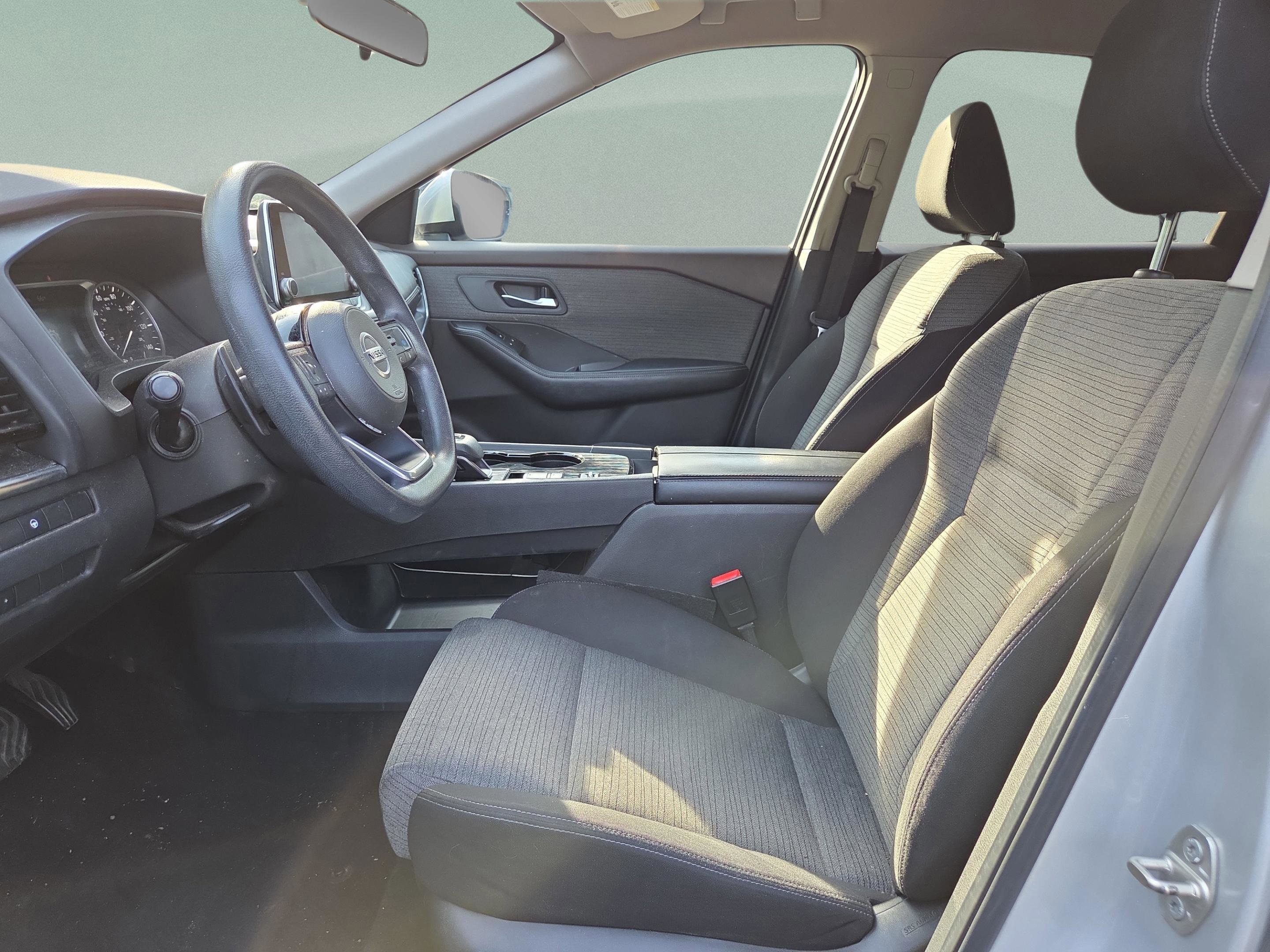 Used 2021 Nissan Rogue SV FWD image 22