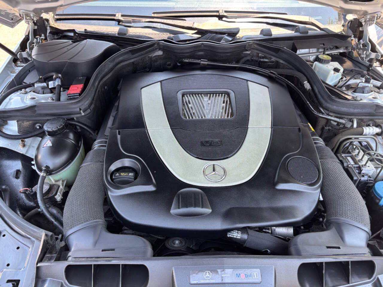 Used 2010 Mercedes-Benz E 550 Coupe image 17