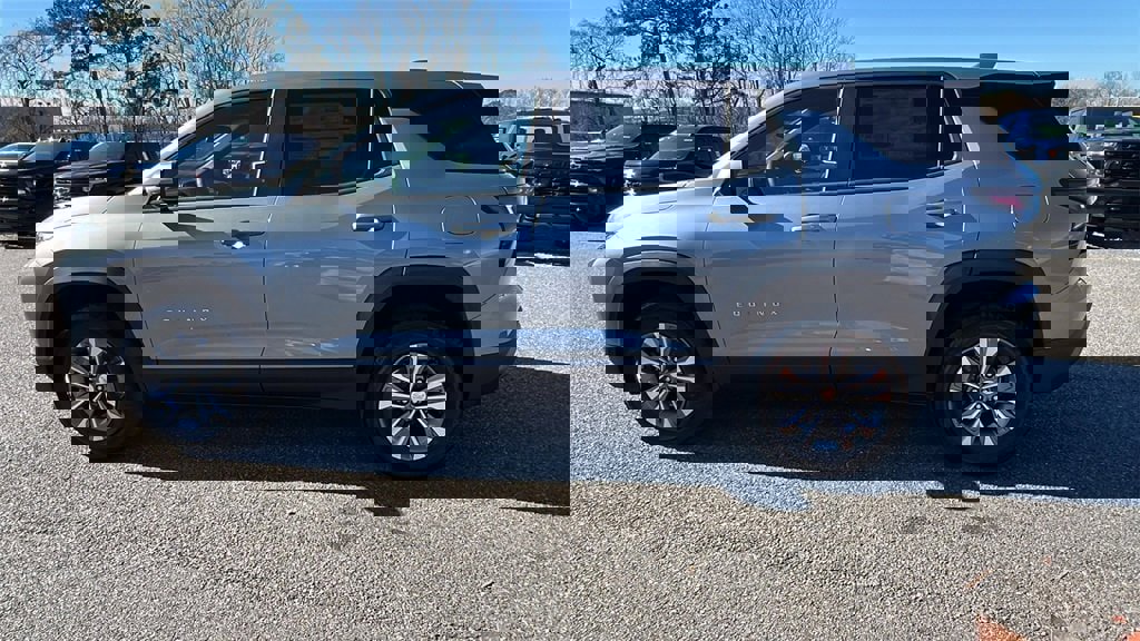 New 2026 Chevrolet Equinox LT w/ Convenience Package II image 8