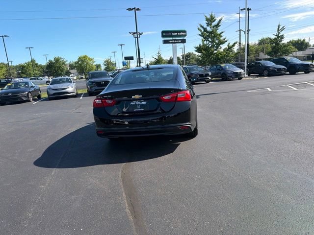 Used 2018 Chevrolet Malibu LT FWD image 10