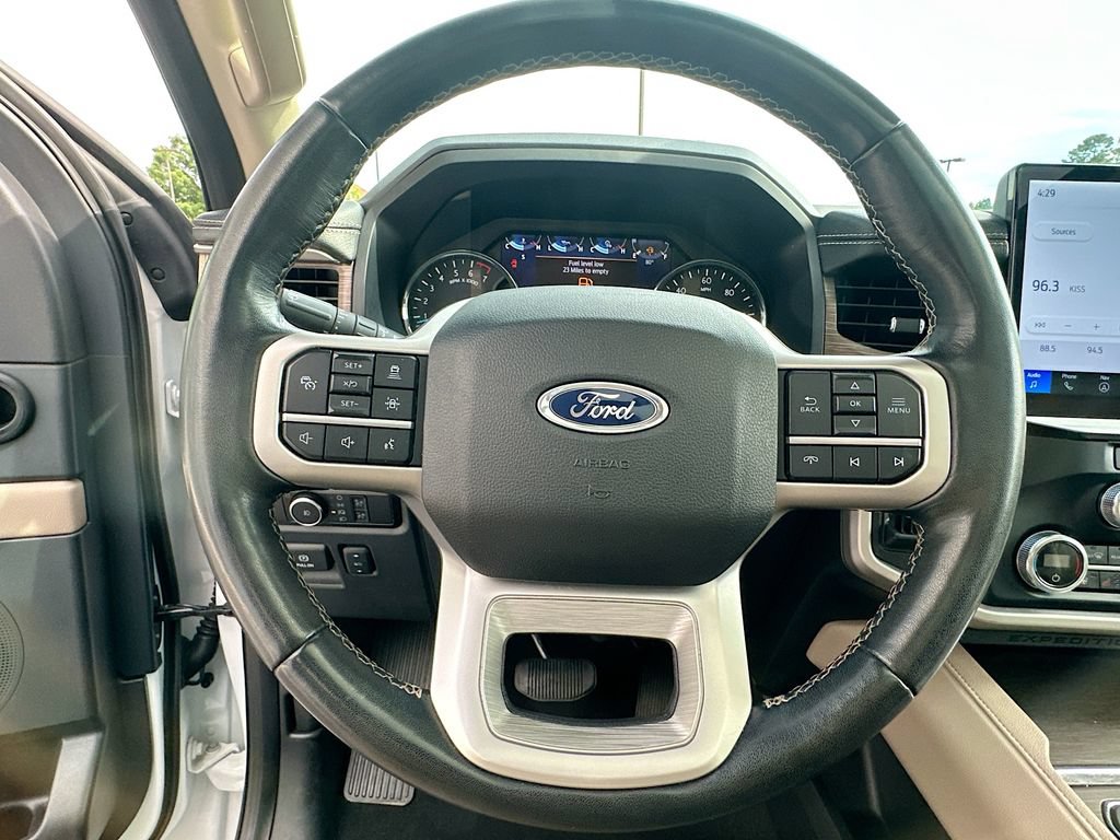 Used 2024 Ford Expedition Max Limited AWD/4WD image 18
