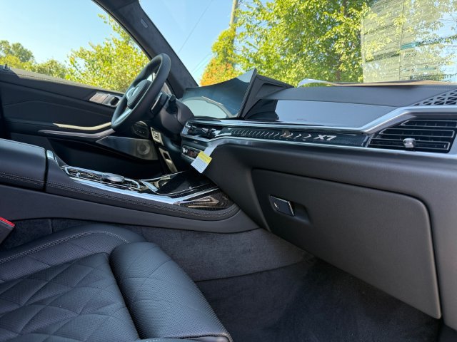 New 2027 BMW X7 xDrive40i w/ M Sport Package AWD/4WD image 16