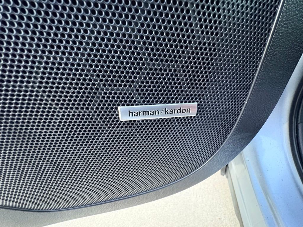 Used 2022 Subaru Ascent Limited w/ Technology Package image 27