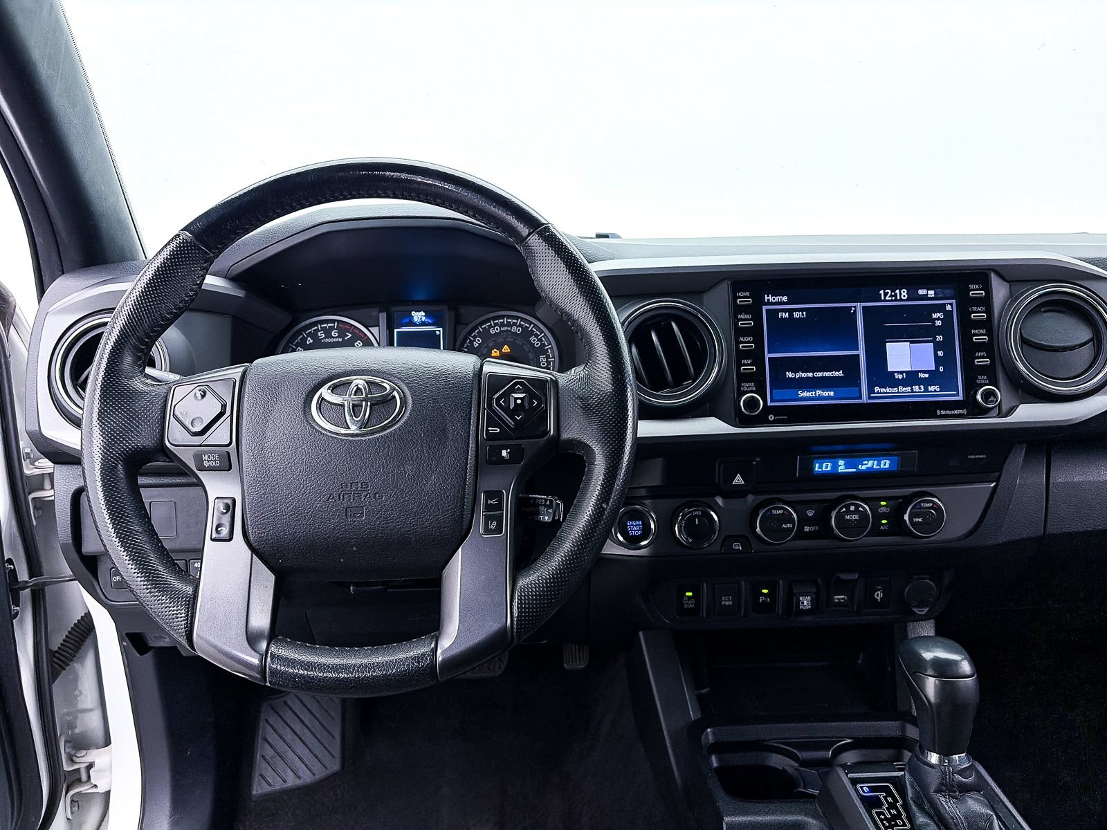Used 2021 Toyota Tacoma TRD Off-Road w/ Technology Package AWD/4WD image 6