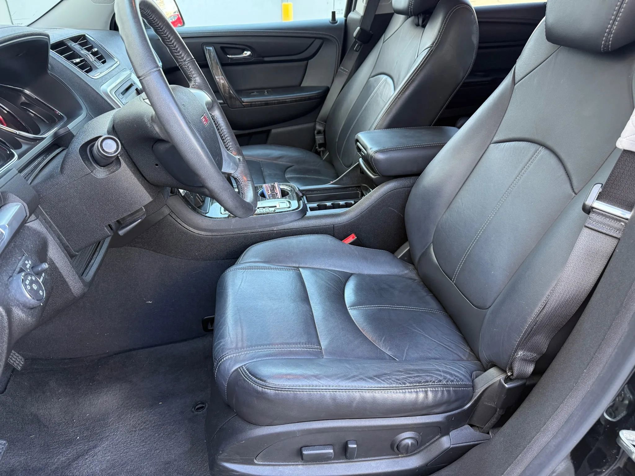 Used 2016 GMC Acadia SLT image 10