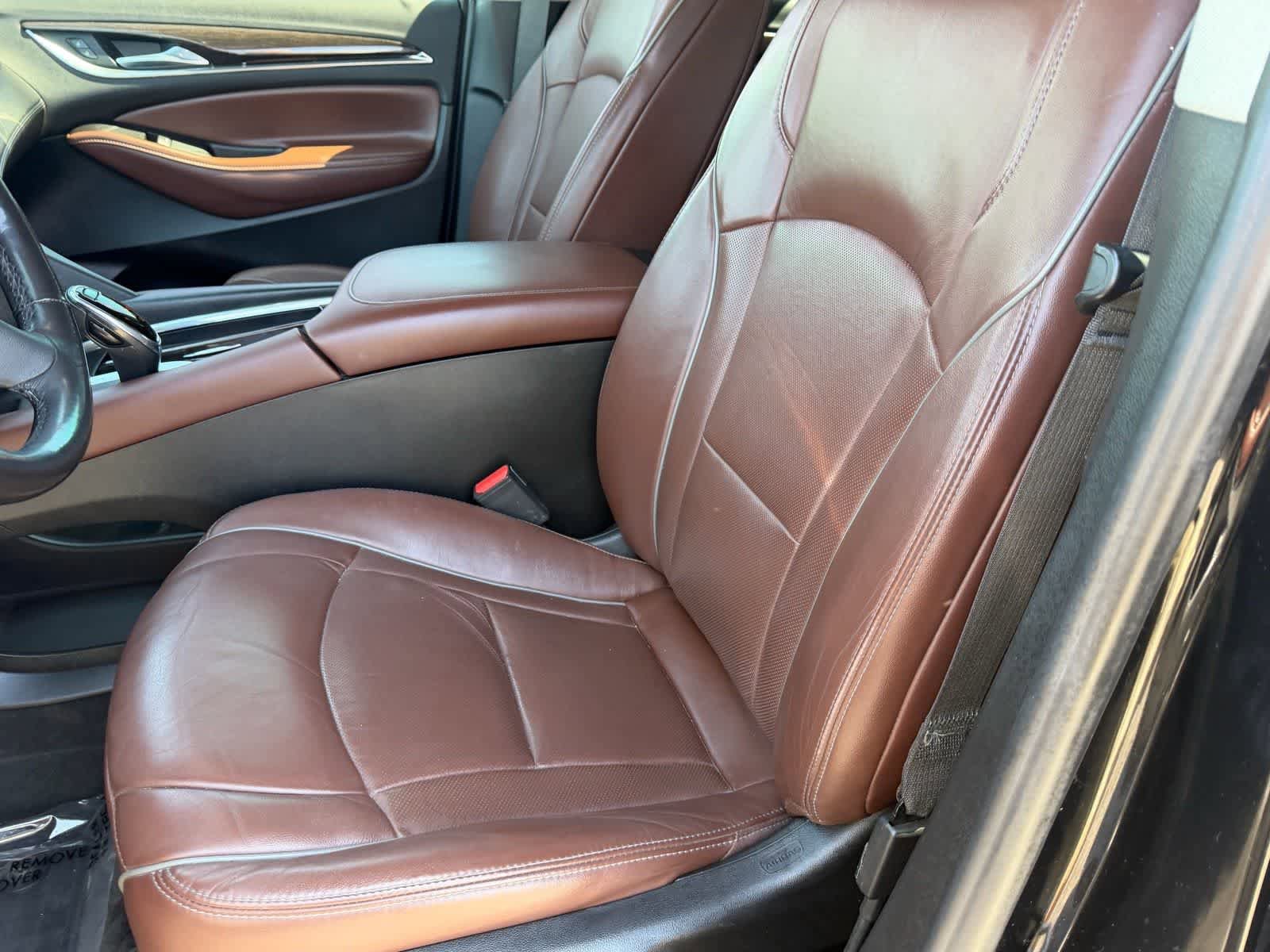 Used 2019 Buick Enclave Avenir w/ Avenir Technology Package image 21