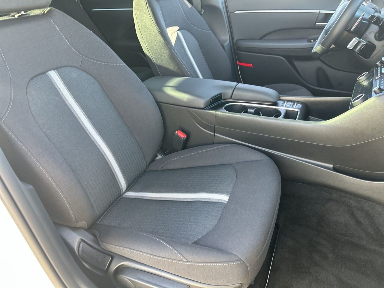 Used 2026 Hyundai Sonata SEL FWD image 8