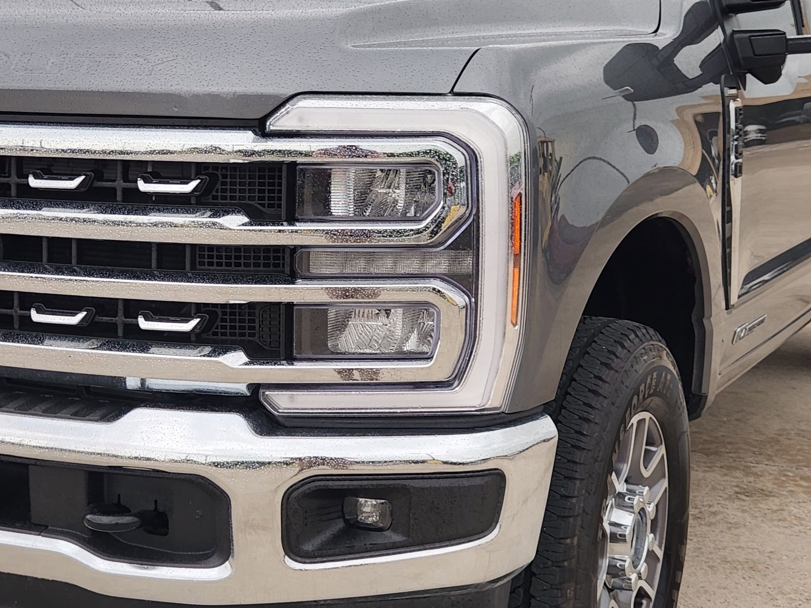 Used 2024 Ford F350 Lariat AWD/4WD image 10
