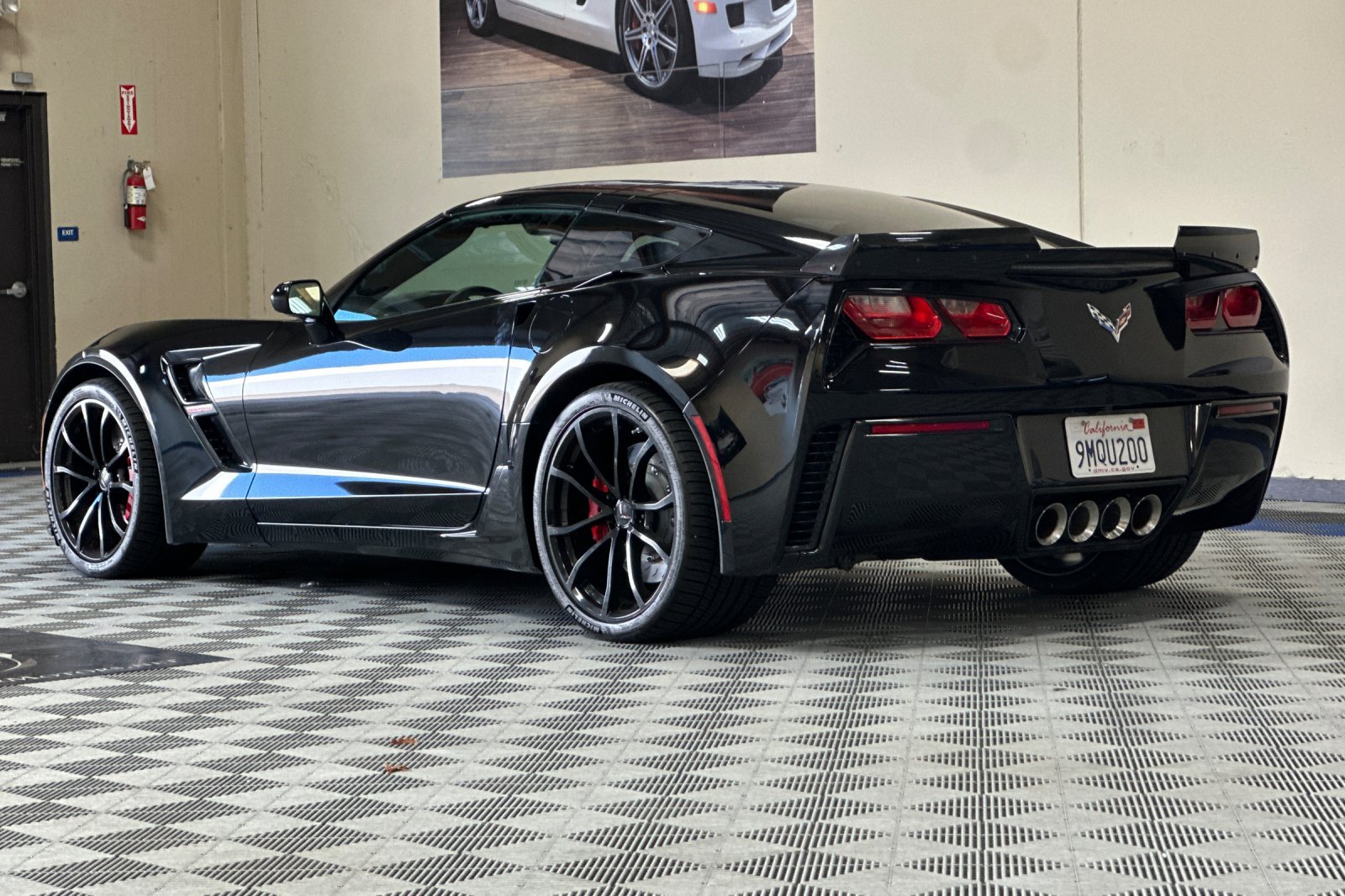 Used 2018 Chevrolet Corvette Grand Sport RWD image 6