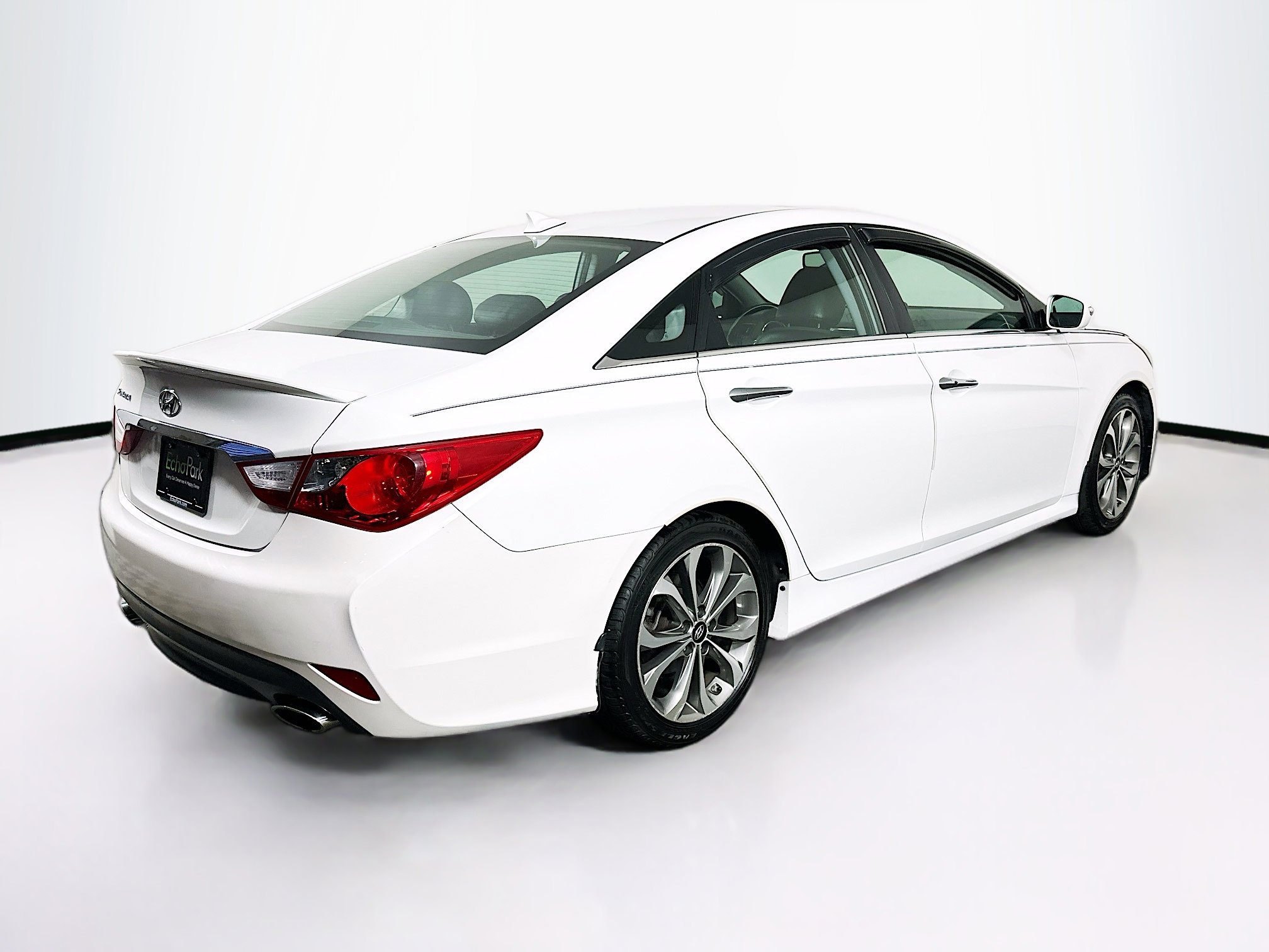 Used 2014 Hyundai Sonata SE w/ Premium Package 04 FWD image 9
