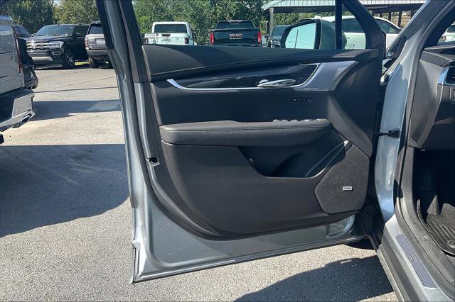 Used 2024 Cadillac XT6 Sport image 17