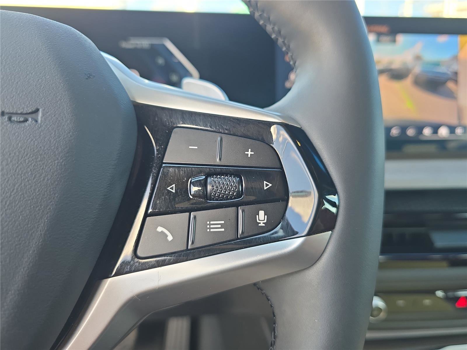 Used 2025 BMW 330i 330i image 23